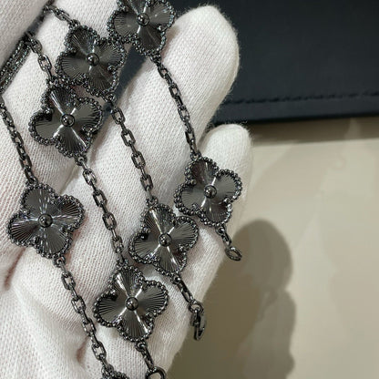 [LOXURA]CLOVER 5 MOTIF BLACK BRACELET
