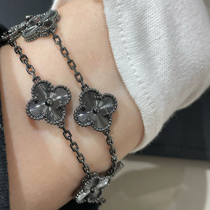 [LOXURA]CLOVER 5 MOTIF BLACK BRACELET