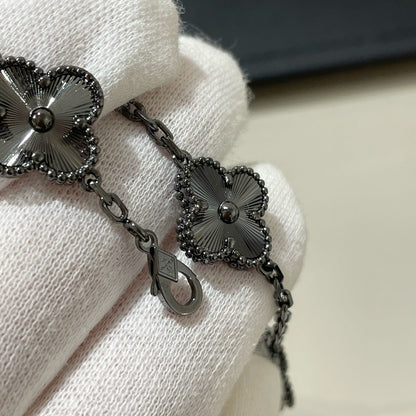[LOXURA]CLOVER 5 MOTIF BLACK BRACELET