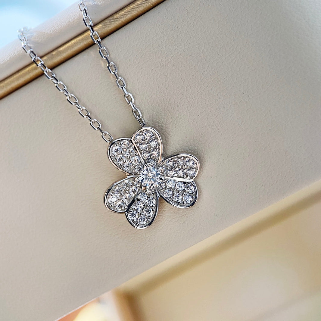 [LOXURA]CLOVER DIAMOND NECKLACE SILVER