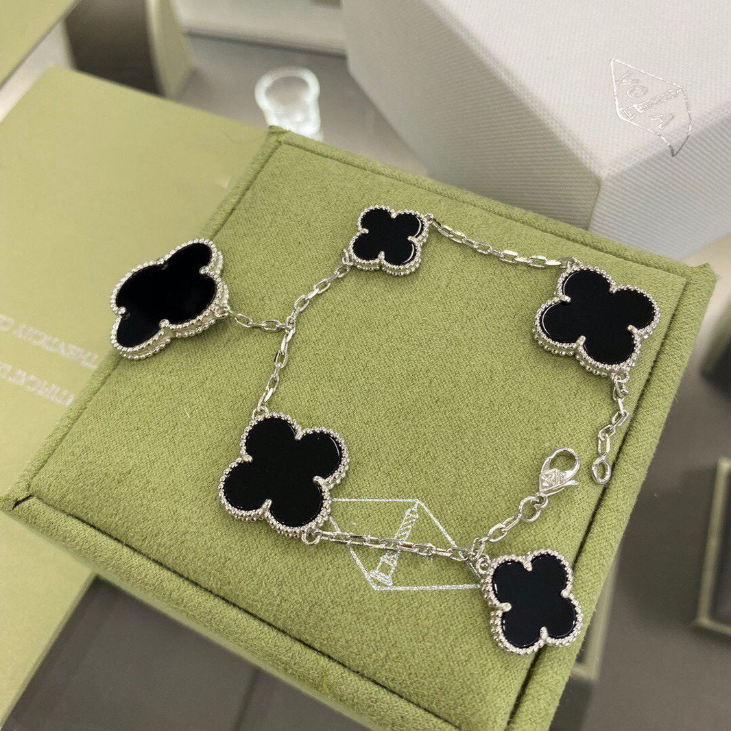 [LOXURA]CLOVER 5 MOTIFS SIVLER ONYX BRACELET