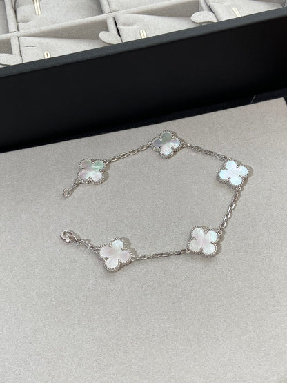 [LOXURA]CLOVER WHITE PEARL MOP 5 MOTIF BRACELET COLLECTION