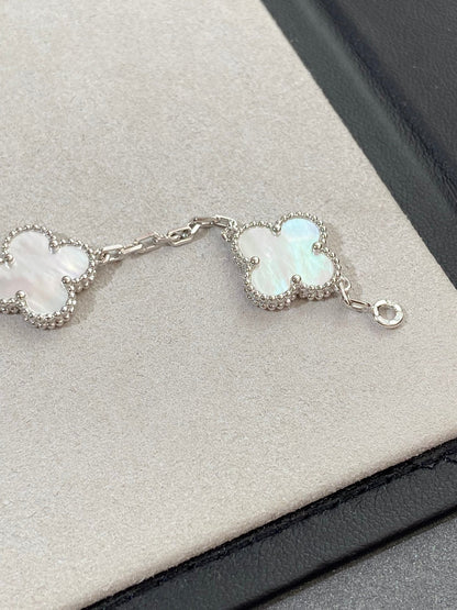 [LOXURA]CLOVER WHITE PEARL MOP 5 MOTIF BRACELET COLLECTION