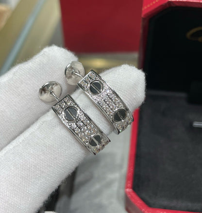 [LOXURA]LOVE CERAMIC DIAMOND PAVED SILVER EARRINGS
