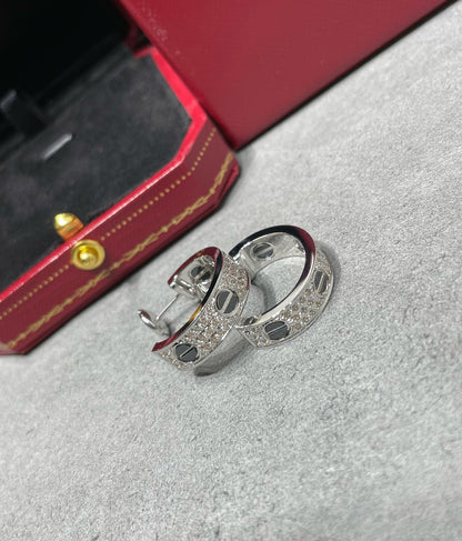 [LOXURA]LOVE CERAMIC DIAMOND PAVED SILVER EARRINGS