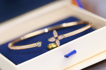 [LOXURA]IDYLLE PINK GOLD OPEN BRACELET DIAMOND PAVED