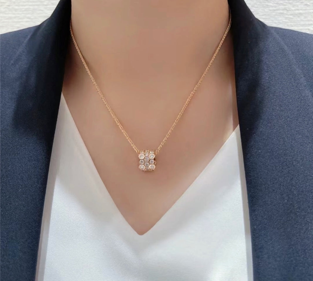 [LOXURA]BEE LOVE DIAMOND PAVED 3 ROW NECKLACE