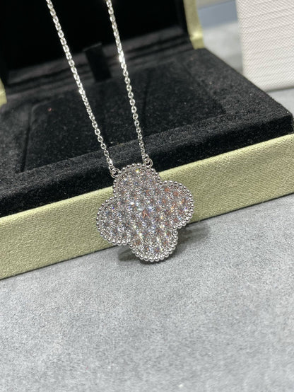 [LOXURA]CLOVER 25MM LARGE PENDANT DIAMOND PAVED SILVER NECKLACE