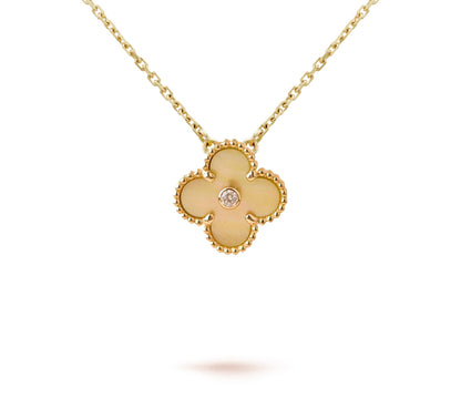 [LOXURA]CLOVER 15MM CHRISTMAS LIMITED EDITION SINGLE FLOWER NECKLACE