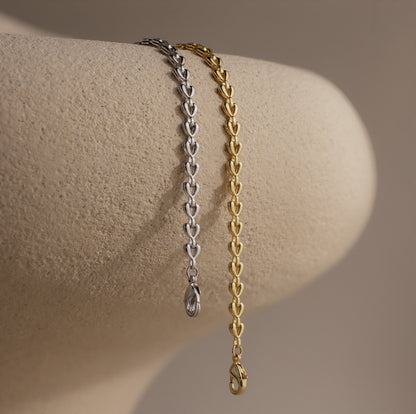 Tiny Link Heart Bracelet