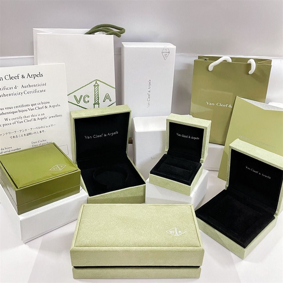 [LOXURA] VA CLOVER BOX GIFT BAG