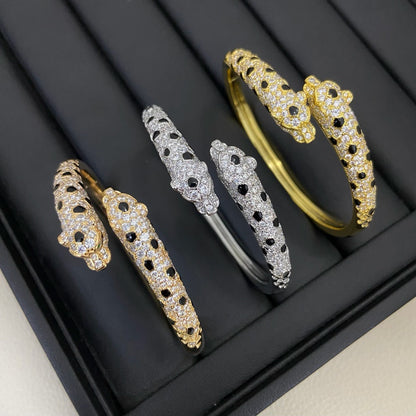[LOXURA]PANTHERE DOUBLE HEADED HALF DIAMOND OPEN BRACELET