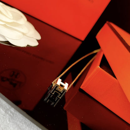 [LOXURA]H WHITE SQUARE GOLD NECKLACE