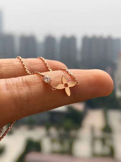 [LOXURA]BLOSSOM PENDANT PINK GOLD AND DIAMOND