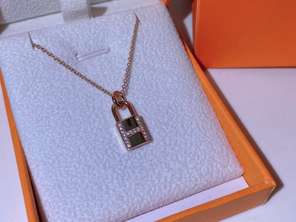 [LOXURA]HM ADVANCED NICHE LOCK HEAD NECKLACE DIAMONDS