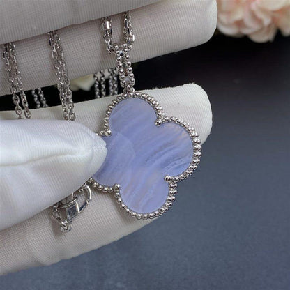 [LOXURA]CLOVER SILVER CHALCEDONY BIG CLOVER NECKLACE