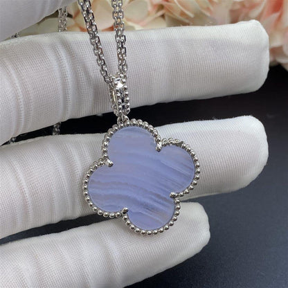 [LOXURA]CLOVER SILVER CHALCEDONY BIG CLOVER NECKLACE